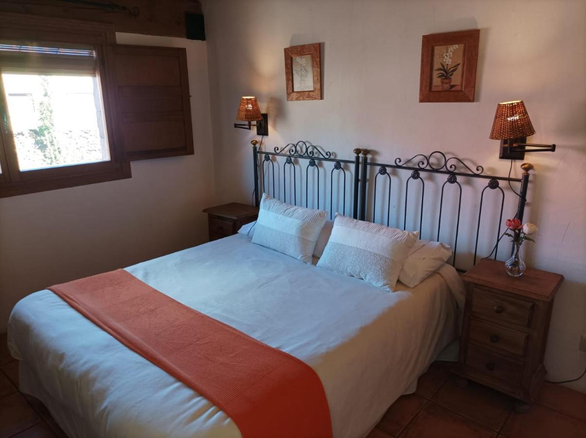 La Casa De Los Gatos Condemios de Abajo ภายนอก รูปภาพ